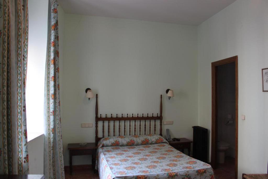 Hotel Rey Nino Avila Exterior photo
