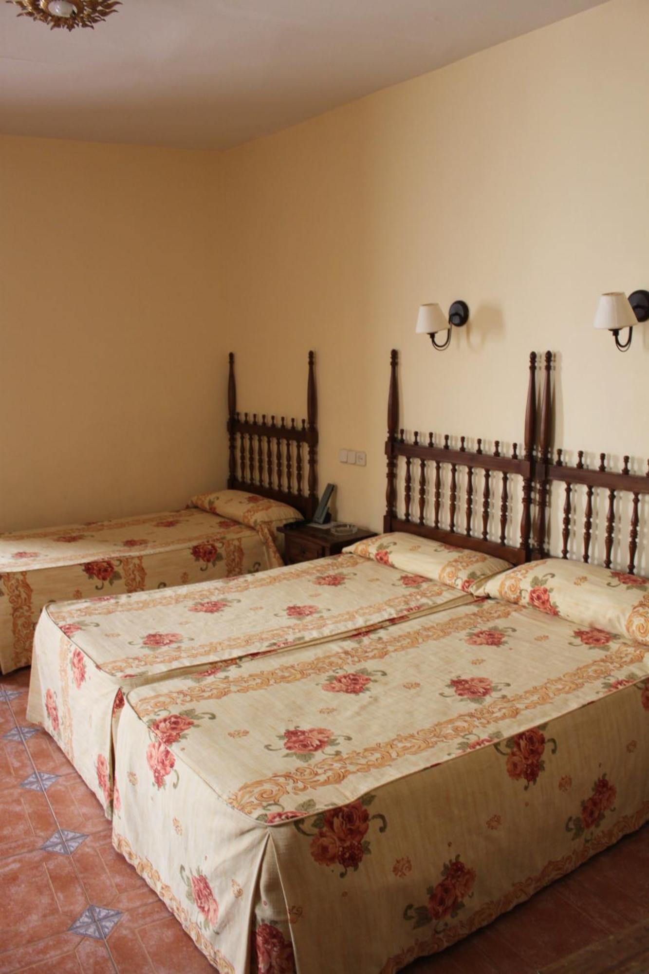 Hotel Rey Nino Avila Exterior photo