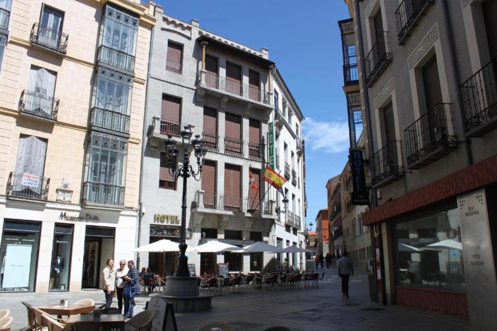 Hotel Rey Nino Avila Exterior photo