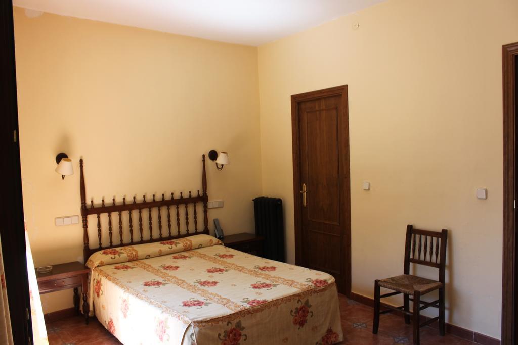 Hotel Rey Nino Avila Exterior photo